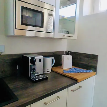 Atlantic 201 Apartment *